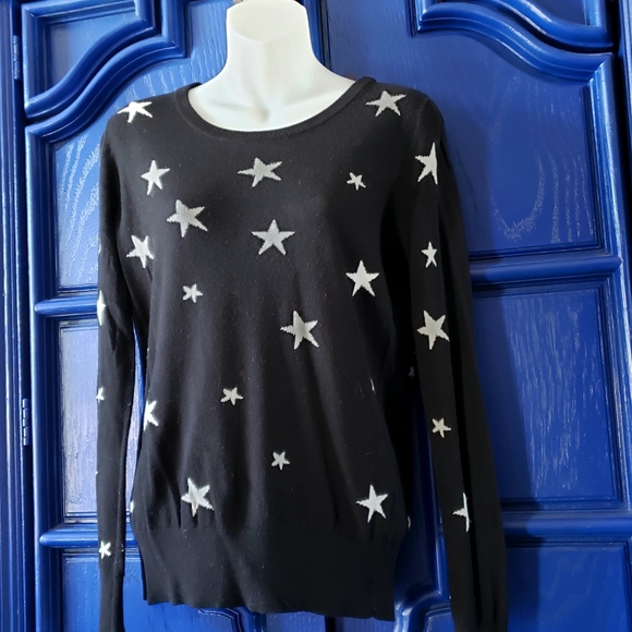 Cashmere Blend Fitted Black Star Sweater - Picture 3 of 11